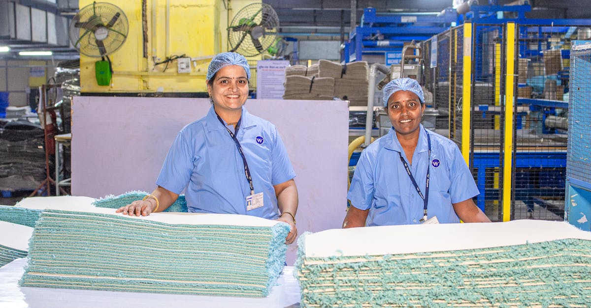 人脸实名账号：短信营销中的社交媒体营销和拉新策略