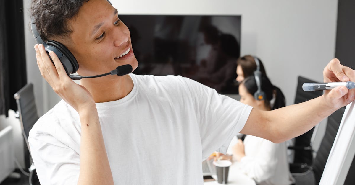 短信轰炸源码实名账号：“短信聊天中的未读消息提示和铃声设置”