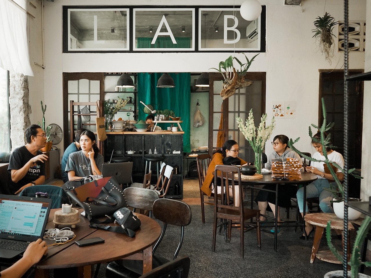 剑侠世界3：qq里怎样注册账号视频